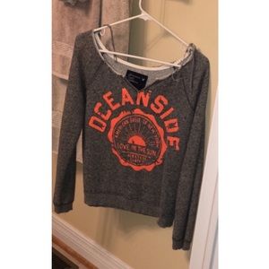 American Eagle pull over